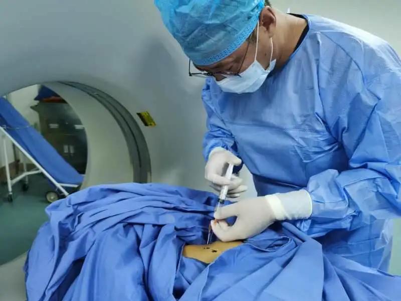 带状疱疹引起脖子有一条筋很痛,带状疱疹患者神经痛视频