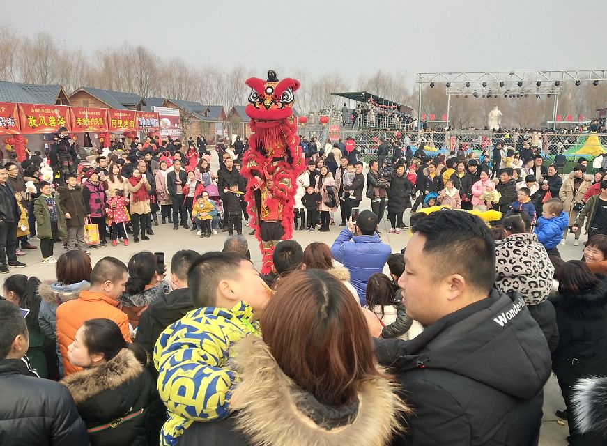 温泉灯光展,温泉灯光秀打卡点