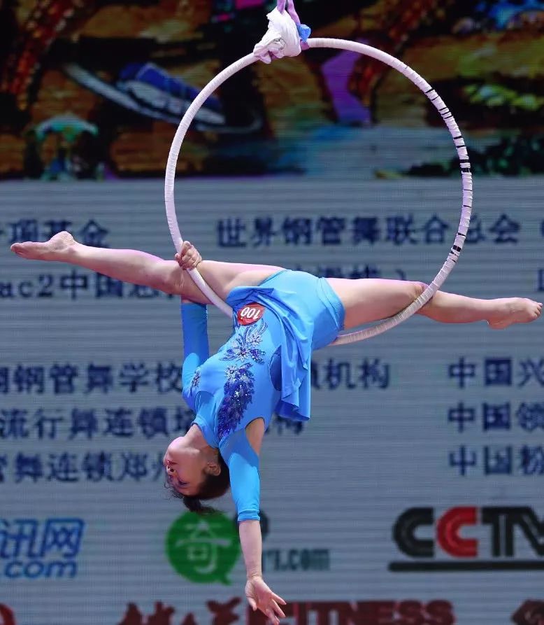 赵丽颖素颜照判若两人,赵丽颖半面照