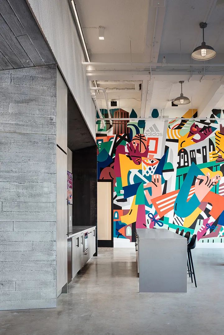 阿迪达斯旧设计,阿迪达斯大楼装修