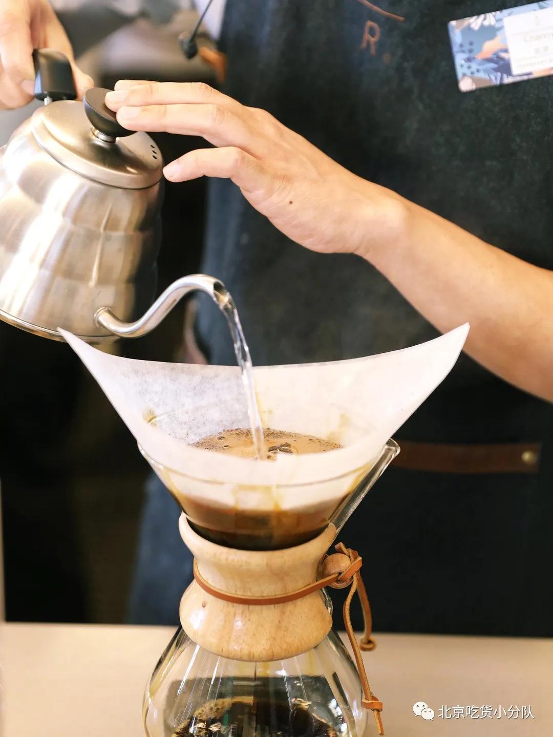 今年第一杯咖啡打卡,今年第一杯的奶茶