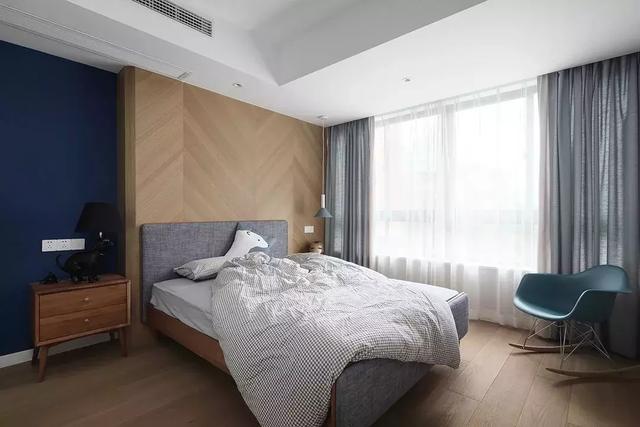 被楼上噪音吵得睡不着该怎么办,住在边户马路边好吵怎么办