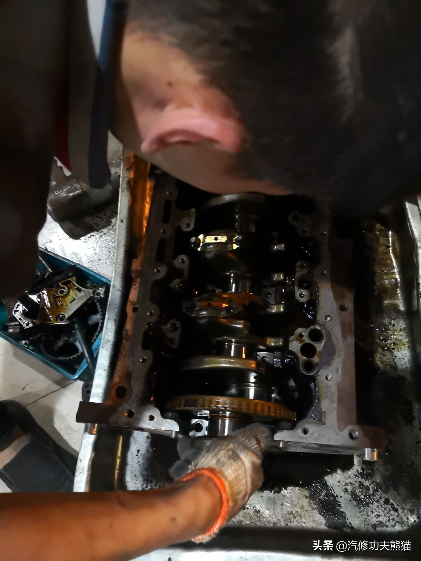 10年奥迪a6l2.0t烧机油怎么解决,10年奥迪a6l2.0t烧机油维修