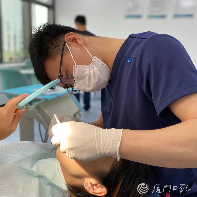 厦门26岁女孩掉了11颗牙,厦门26岁女子掉牙齿