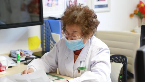 早产妈妈们你们熬过来了吗,早产妈妈的心酸经历