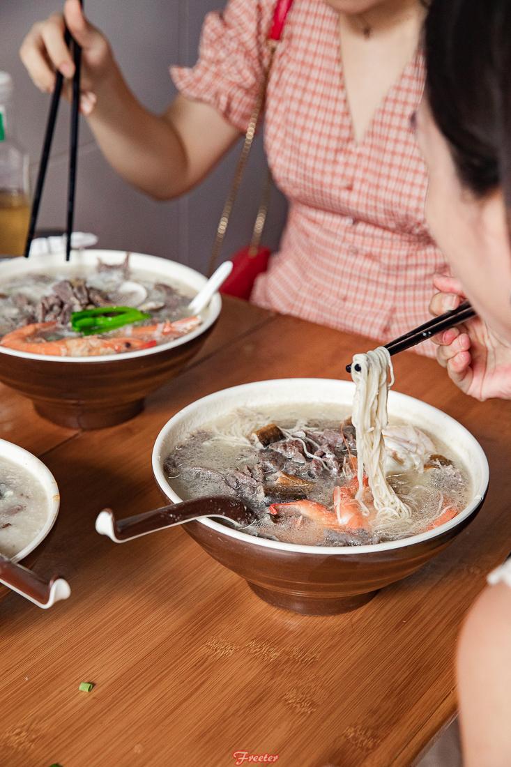西门老街19元一碗的牛肉海鲜面，虽贵但好吃到勾魂