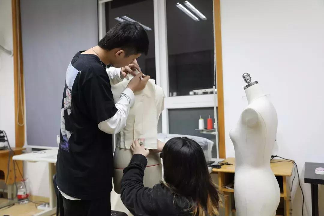 考不上高中读国际高中好吗,考不上高中上国际高中可以吗