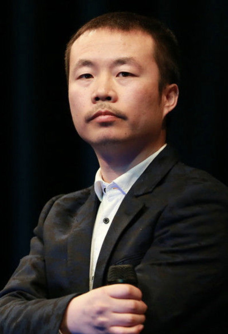 借着酒兴，谈谈“为什么愿意花30块钱买一杯奶茶，而不看场电影”