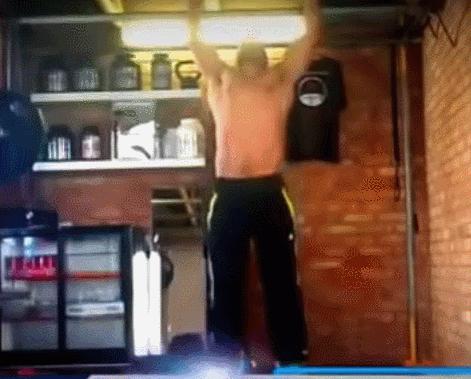 一个动作练遍整个上肢,怎样练出强壮的上肢