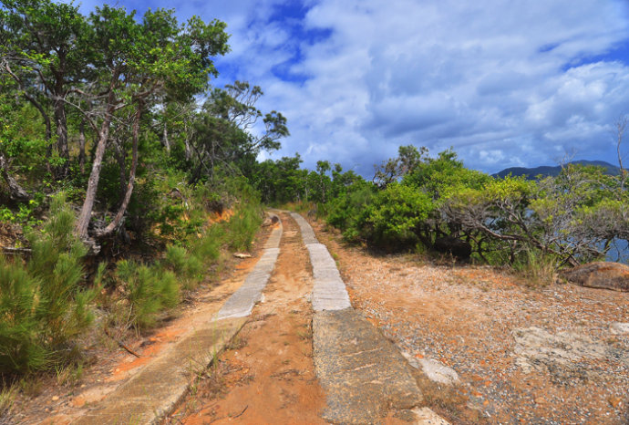 全民热遗｜大堡礁上有个翡翠岛，绝美好玩，还是海龟康复中心