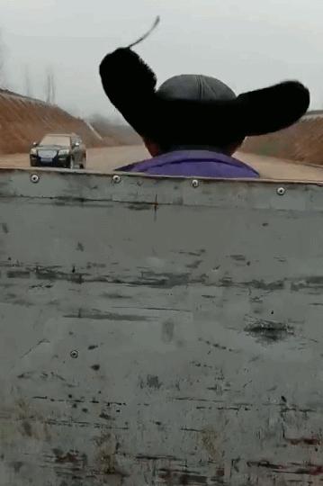 搞笑民间篮球gif,少林足球搞笑gif图片