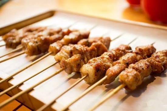 斥资3000万，历时90天，岛城1903美食街区，11月30日盛大开业！