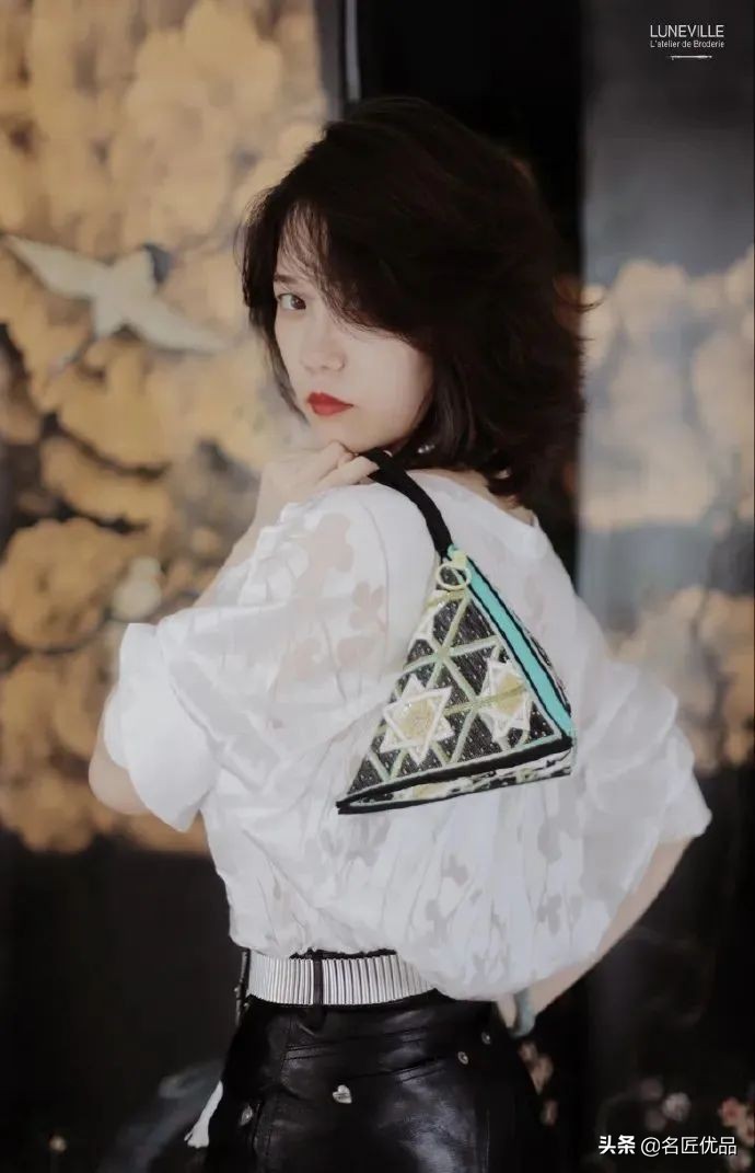 美到窒息！80后姑娘巧手征服刺绣界：奔驰，Prada争相和她合作