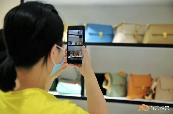 广州白云区购车优惠券,广州白云皮具城包包大清仓