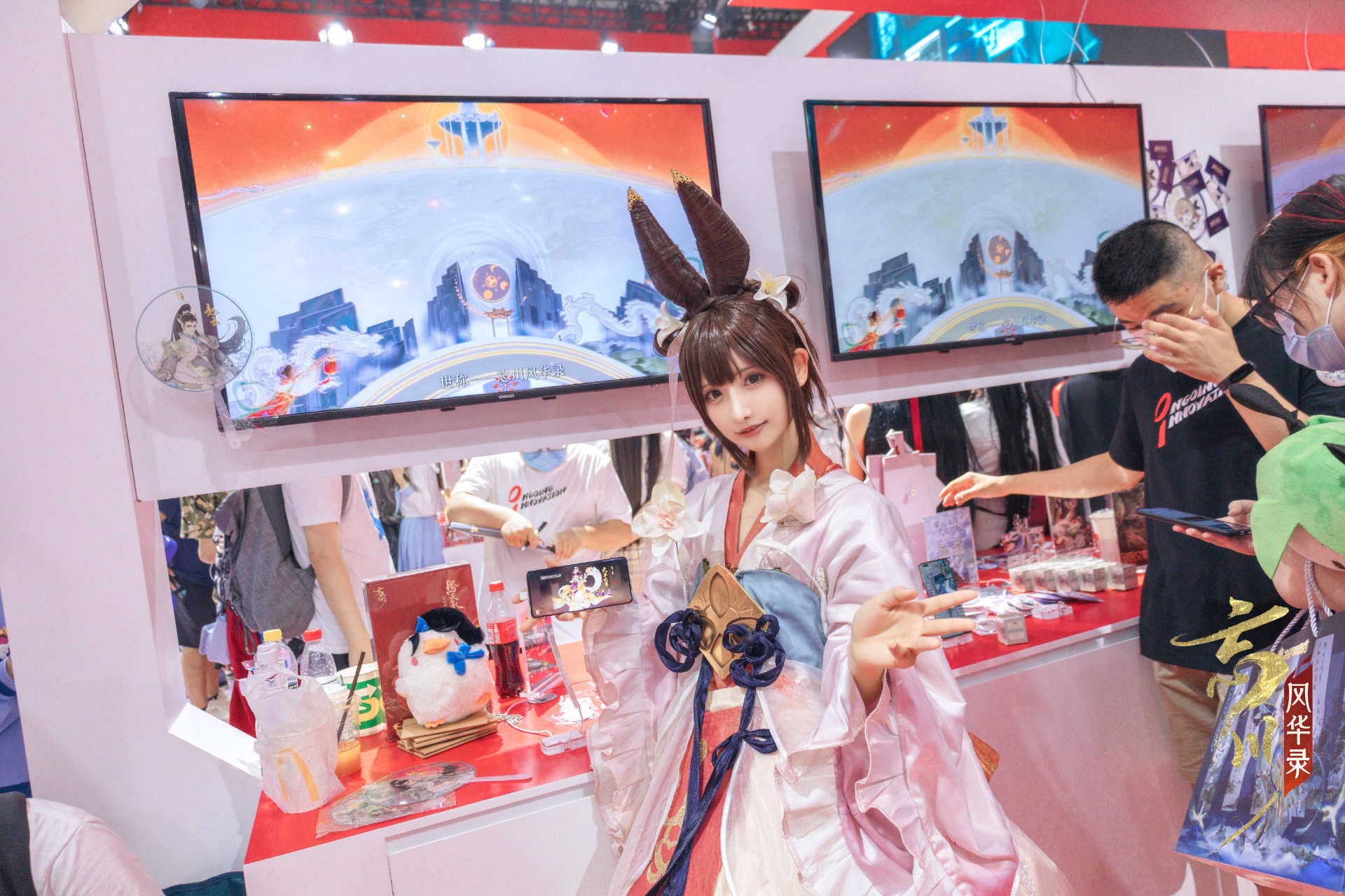 漫展二次元老奶奶,八十岁的老奶奶二次元