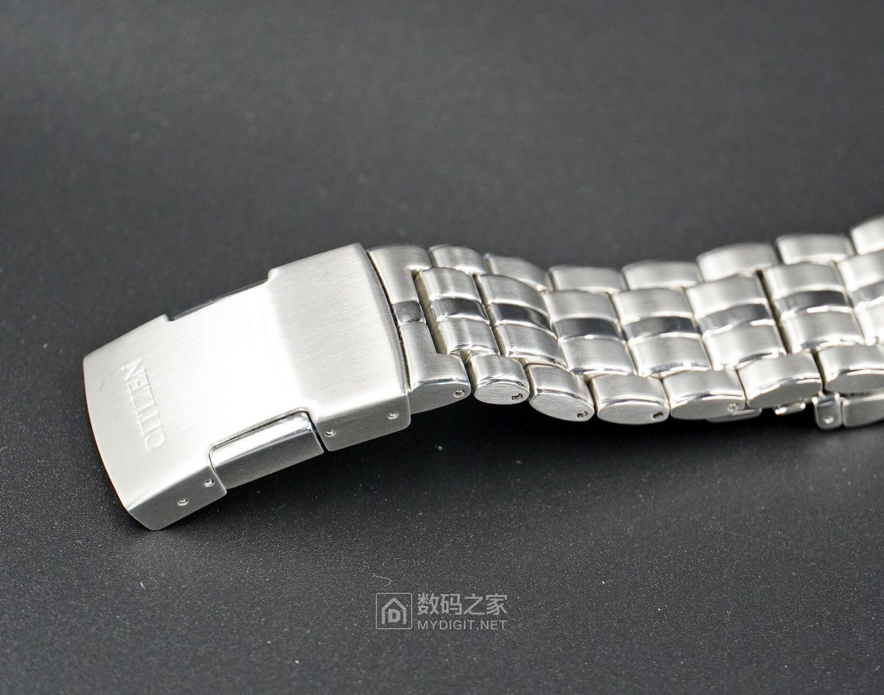 西铁城h145指针基准位置校正,西铁城光动能手表熊猫眼测评