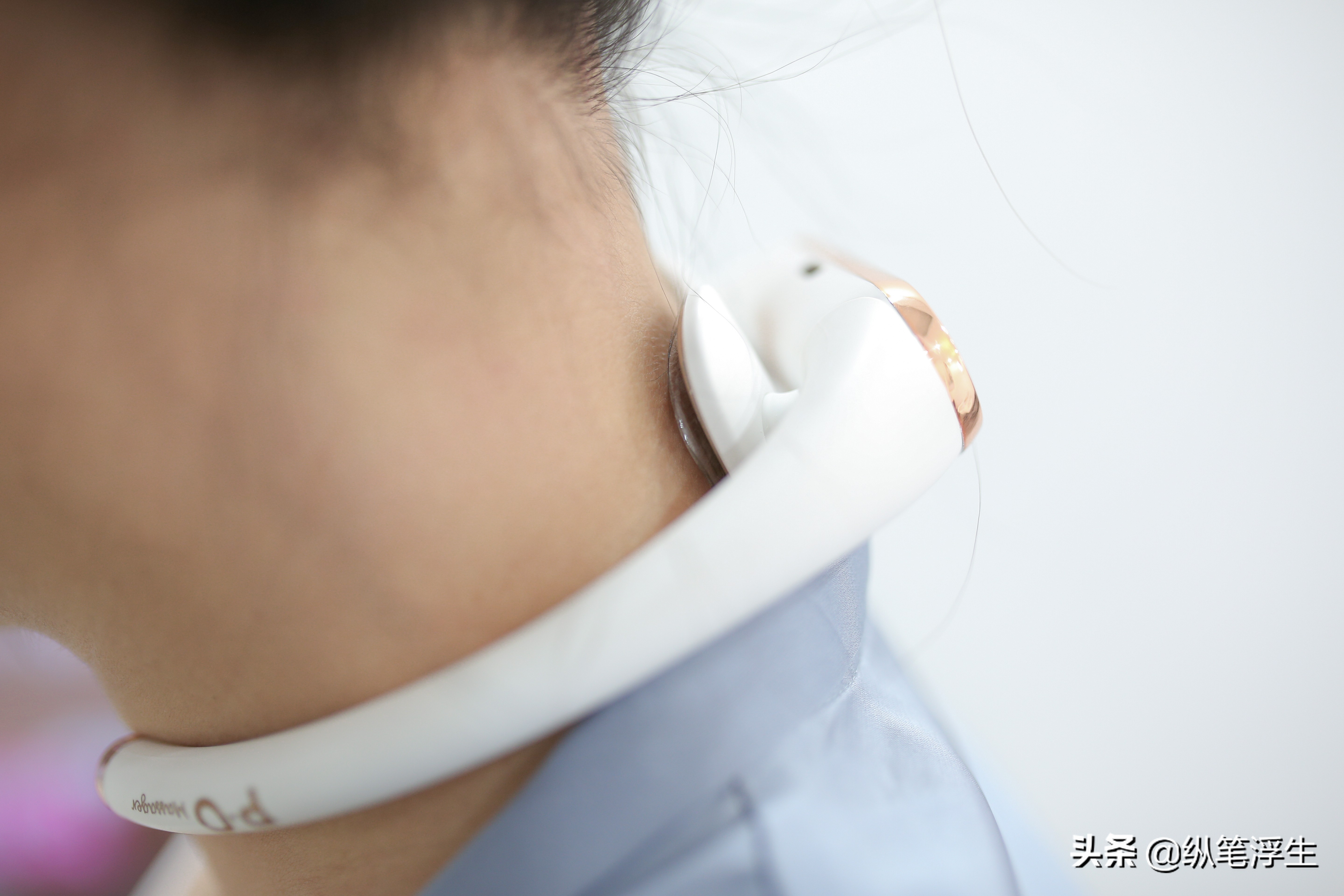 电脉冲、热敷按摩*管双**齐下：人与物AM2011颈椎按摩器测评