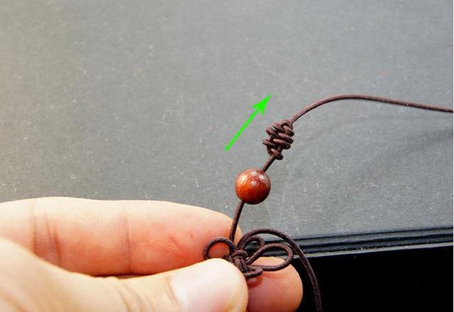 如何给文玩手串换绳,文玩换绳打结方法图解