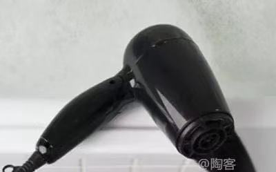 瓷砖上沾了油漆怎么去除,如何有效清除瓷砖上的油漆