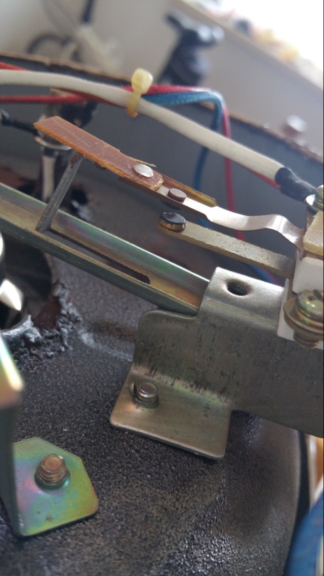 电饭煲不能加热维修,美的电饭煲不加热怎么回事