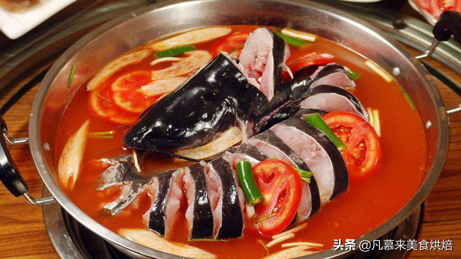 地方特色美食螺蛳粉,特色小吃各个种类的螺蛳