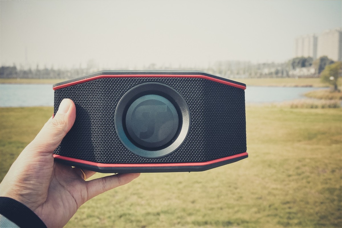 德斐尔小魔盒蓝牙音响,德斐尔小魔盒和bosemini