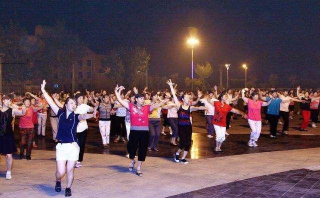 女人中年后,尽量不要做这些“短命事”,做得越少,越容易长寿