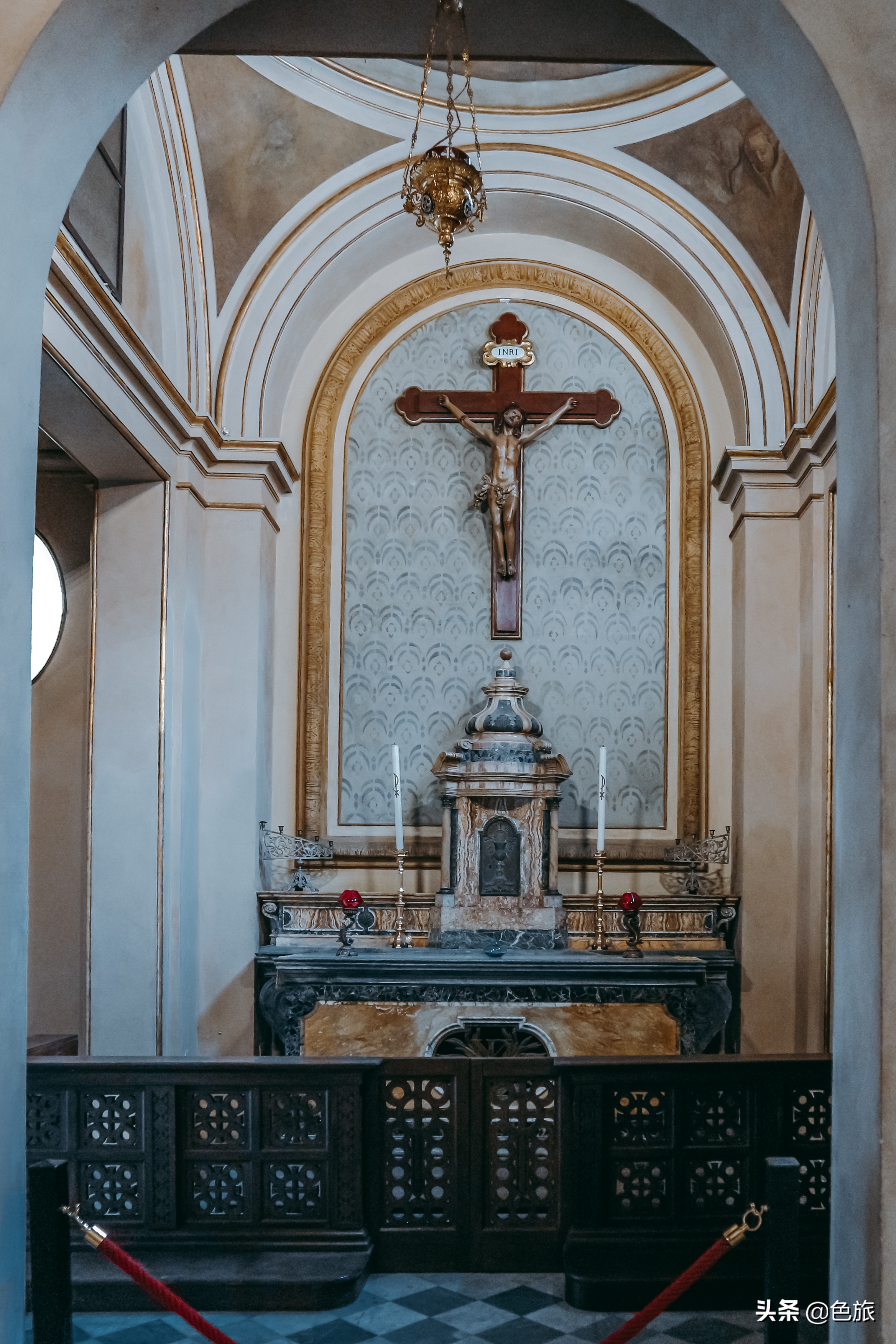 跟随赫本的脚步重温罗马假日,跟着赫本的脚步来到了罗马