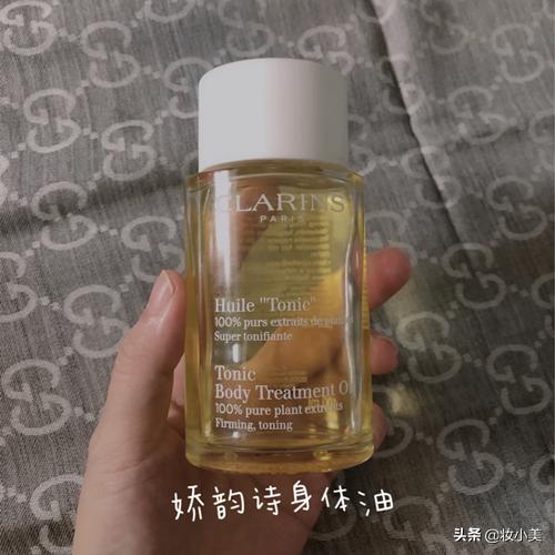 肌肤干燥补水,皮肤敏感如何补水补油护肤