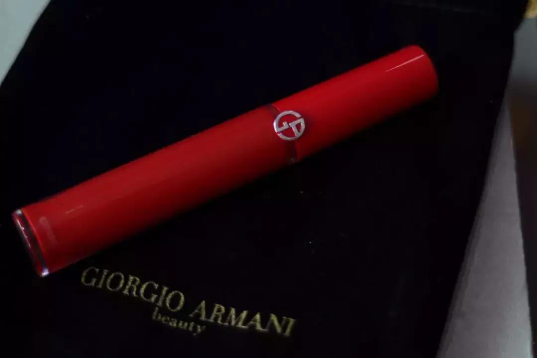 OMG！口红一哥李佳琦亲测！最值得买的8支在这里，显白又提色！