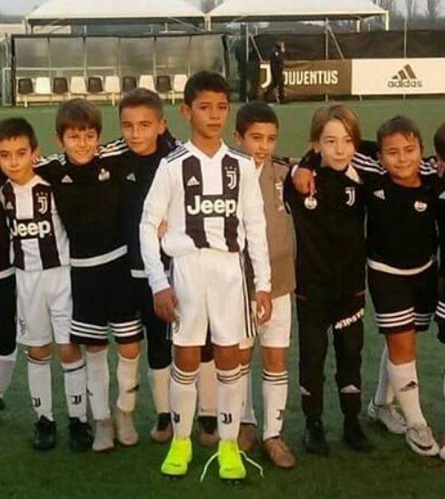 C罗专访：尤文不同于皇马更像大家庭我配得上金球恭喜魔笛