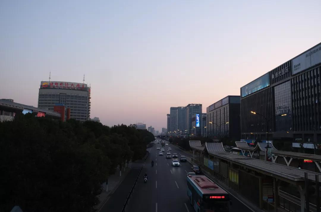 浙江义乌有什么发财机会,义乌繁华不繁华