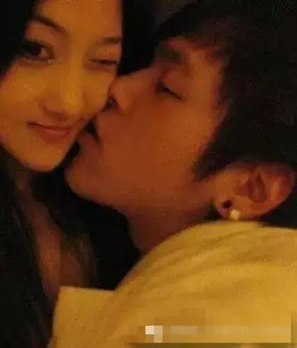 如果当初娜扎立的是白痴美人人设，现在也不会被嘲得这么厉害吧？