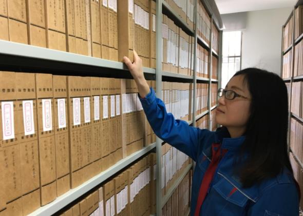 大学生毕业后没有工作档案怎么办,大学毕业后的档案可以自己保管吗