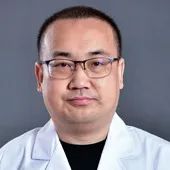 踮脚走路能改善足内翻吗,经常踮脚会伤膝关节吗