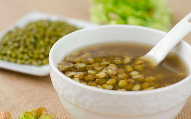 喝绿豆汤解药是真的吗,绿豆粉丝解药吗