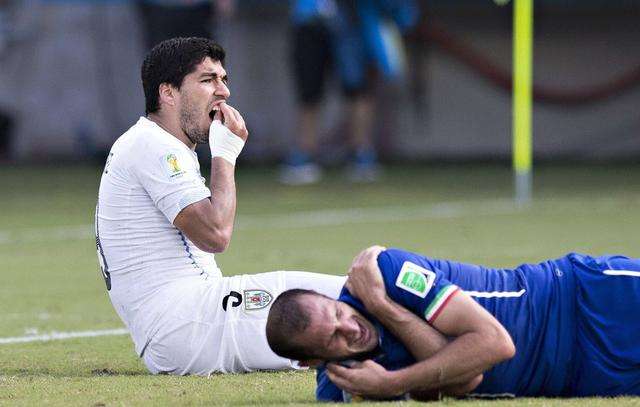 世界十大恶人球员,足坛最强11人苏牙