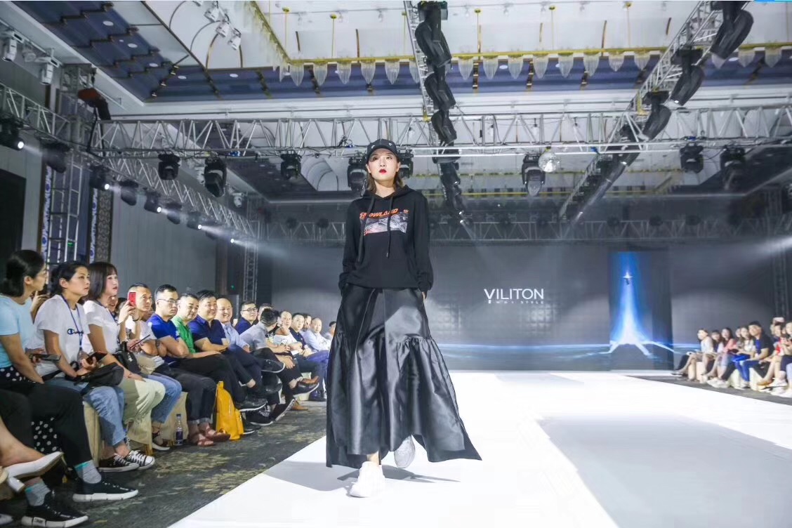 “蔚”来之创，见徽之尚|依立腾男装2019秋冬新品发布会圆满收官