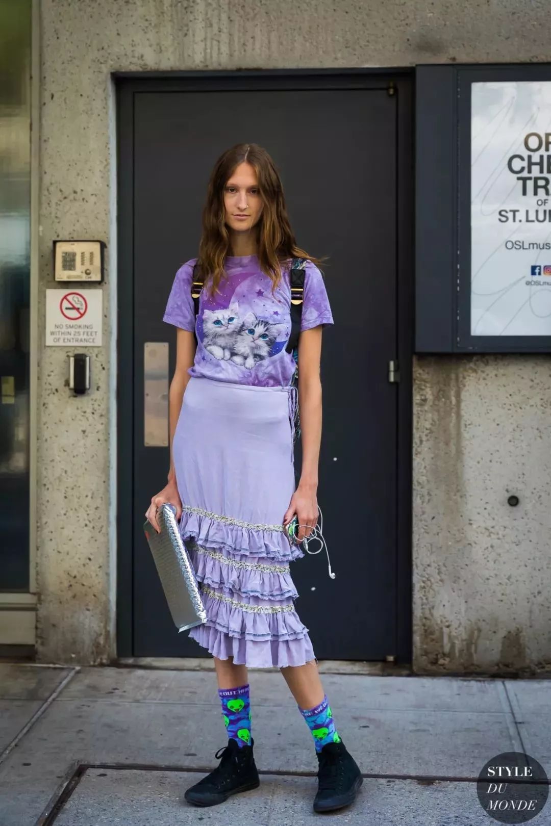 时尚穿搭袜子这样穿时髦又好看,花边袜子怎么穿时髦