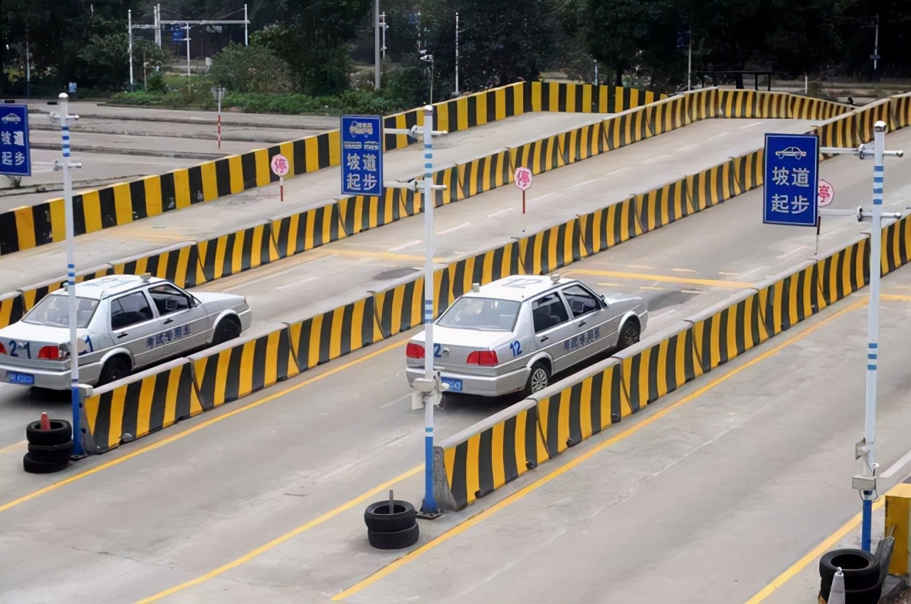 交管12123把c1改成c1d,考了科一在交管12123把c1改成c2