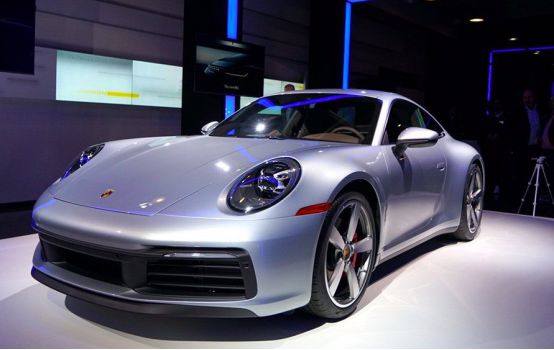 保时捷911跑车回头率,保时捷帕拉梅拉和911回头率