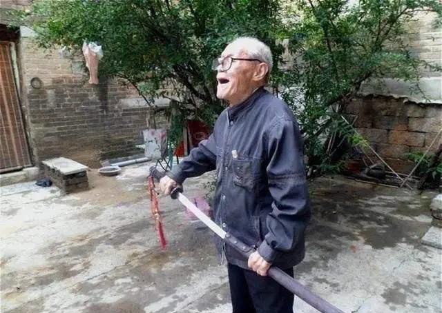 抗日战争后日本向中国赔款,抗战时日军卖给八路军军火