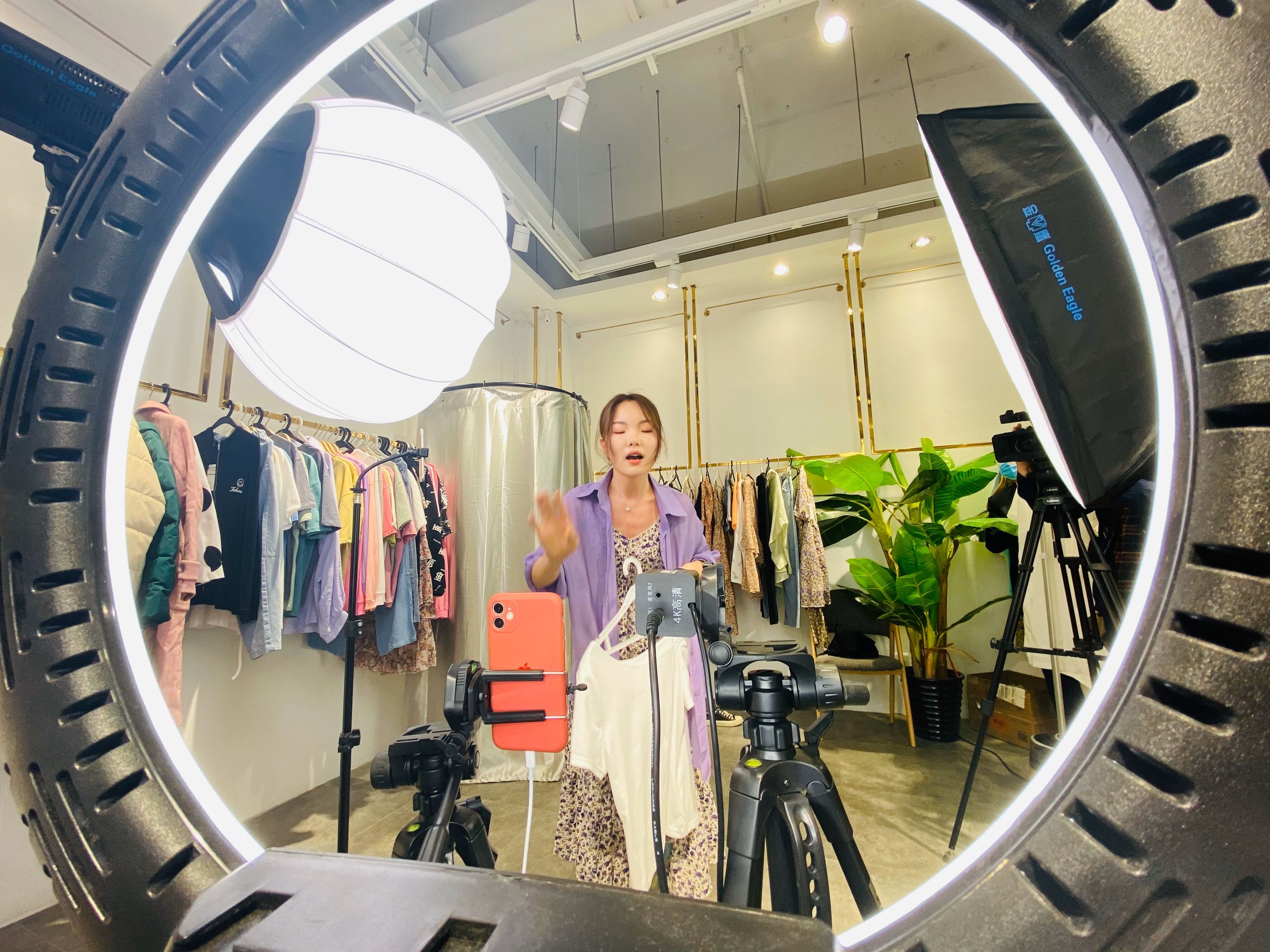 合肥最大的服装批发市场,合肥最大的服装批发厂