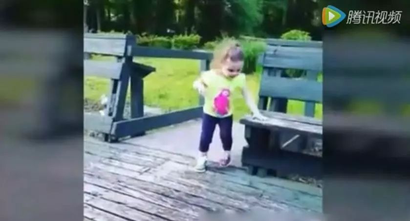 1岁宝宝偏瘫上肢康复训练,1岁孩子偏瘫康复视频