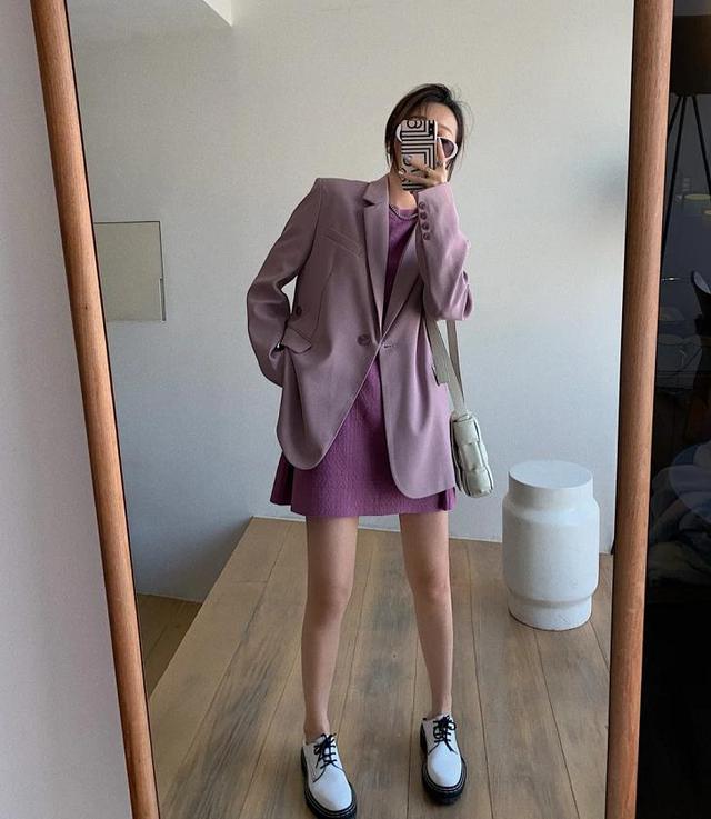 如何把莫兰迪色穿出高级感,莫兰迪色搭配出高级感