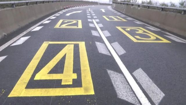 怎么才算交替行驶,如何正确并道