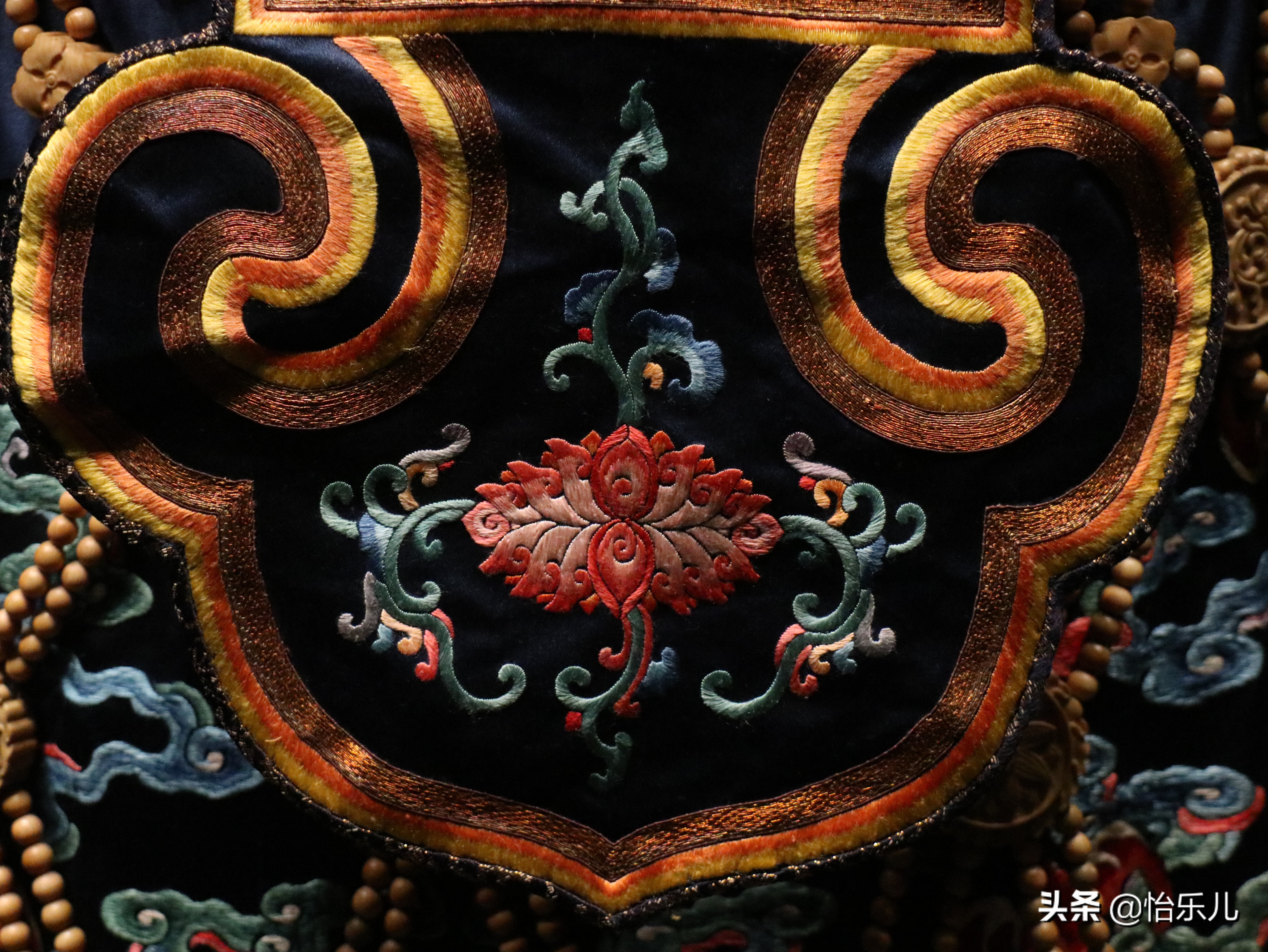 清宫佛教服饰大全,华丽的清宫服饰