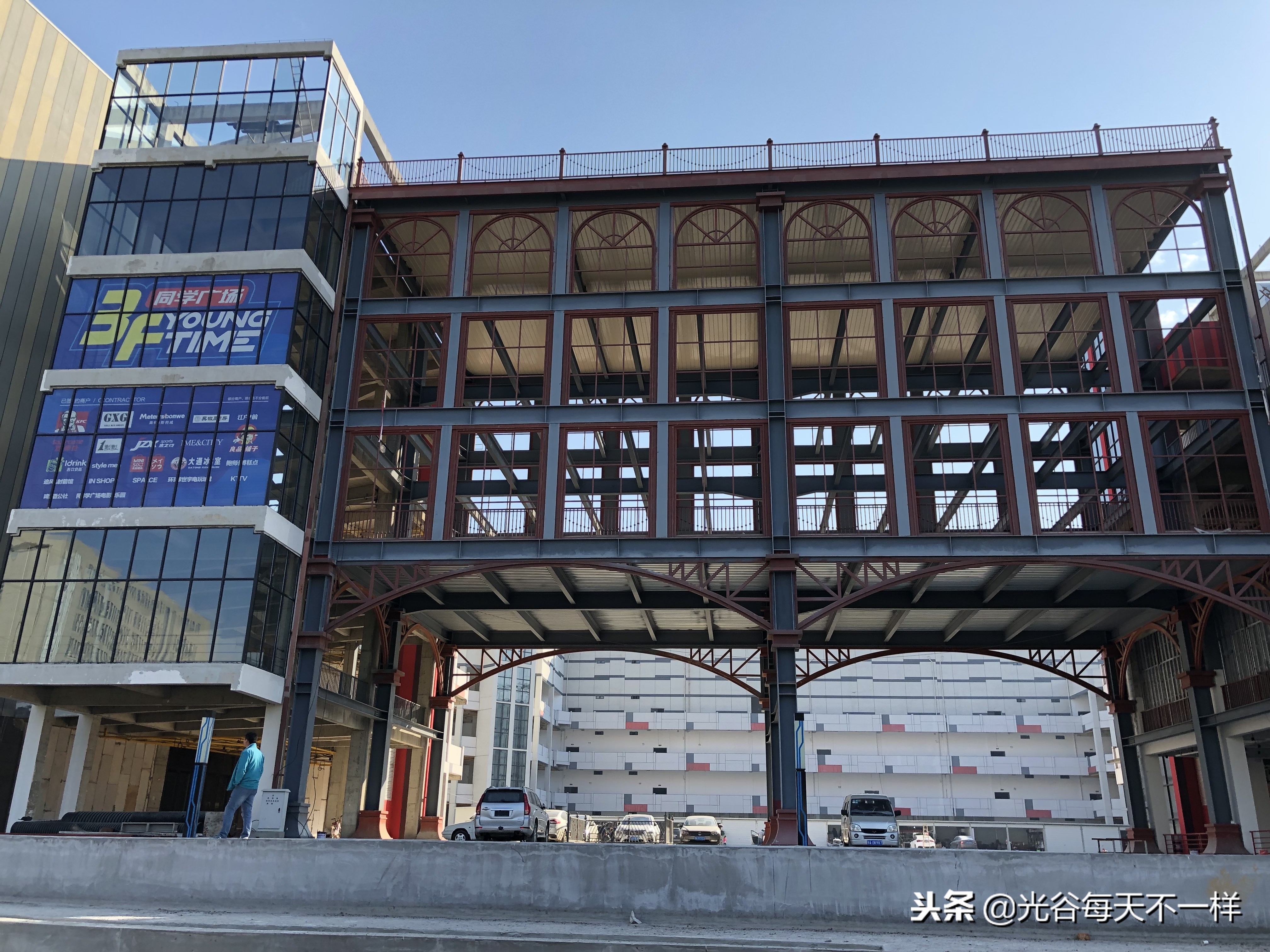 民族大道同学广场商铺,民族大道同学广场店面招租