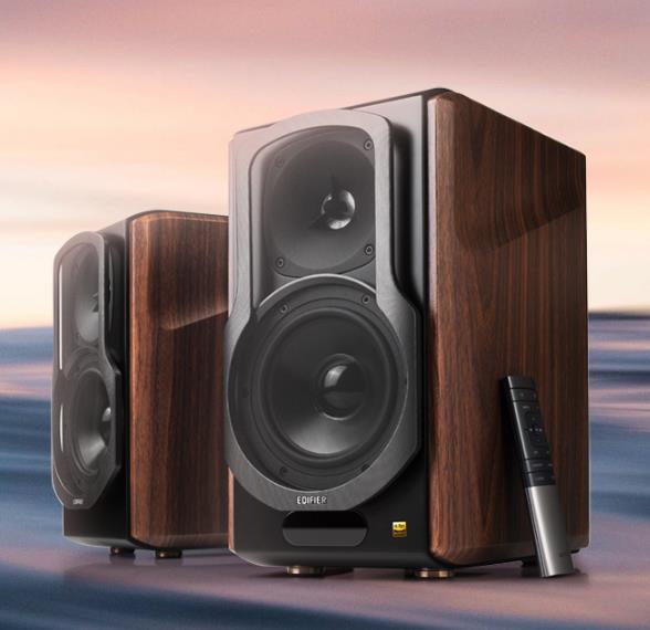 漫步者音箱和惠威哪个性价比高,推荐一款电脑用的漫步者音响