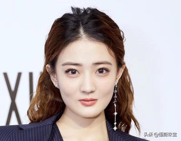 一个月的工资可以买什么首饰,不同月薪的人怎么选珠宝